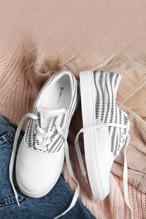 LACE-UP CANVAS SHOES